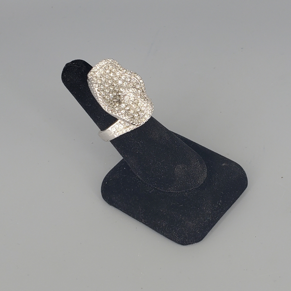 Abstract Silvertone Rhinestone Cocktail Ring - Picture 8 of 12